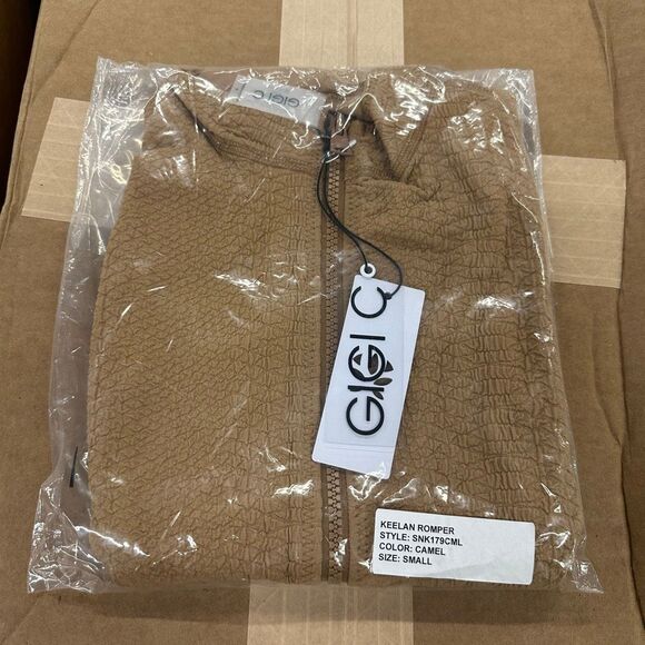 New Gigi C Keelan Zip Up Romper S Camel Snakeskin - Picture 3 of 5